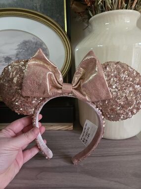 Club 33 EXCLUSIVE Disney Rose Gold Sequin Minnie Headband RARE